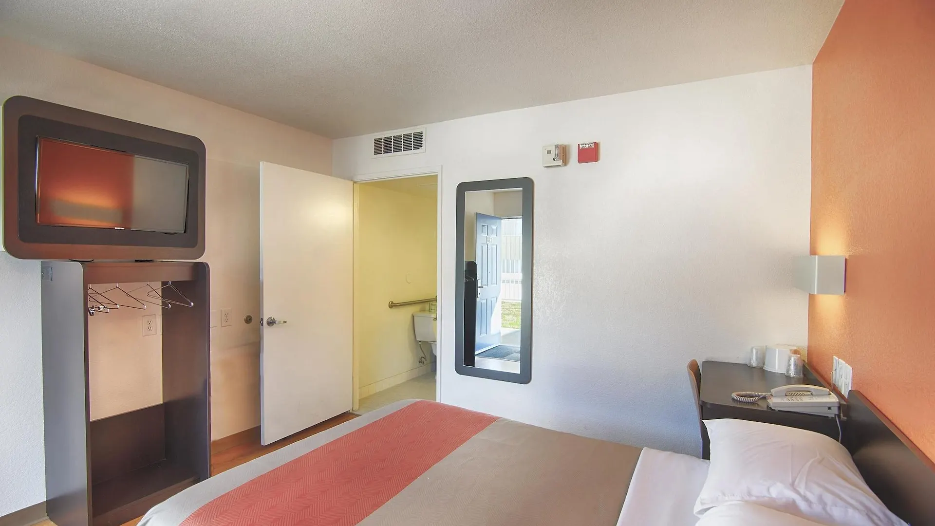 Motel 6-Mammoth Lakes, Ca Hotel